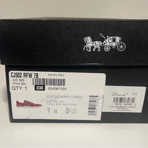 🍓Coach Clip Low Top Sneakers – Strawberry Print | Electric Red | Size 7 (NWT) - Picture 3 of 8